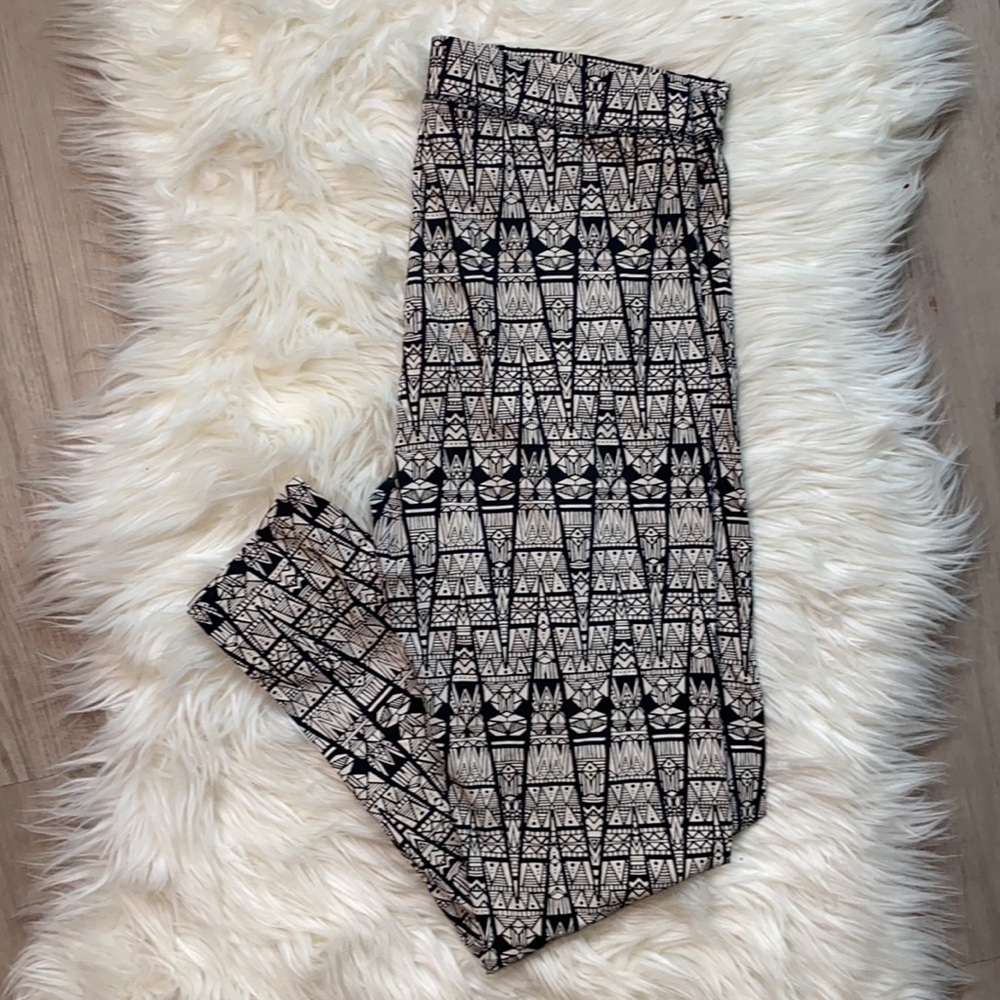 PINK Victoria’s Secret Leggings!! ❤️